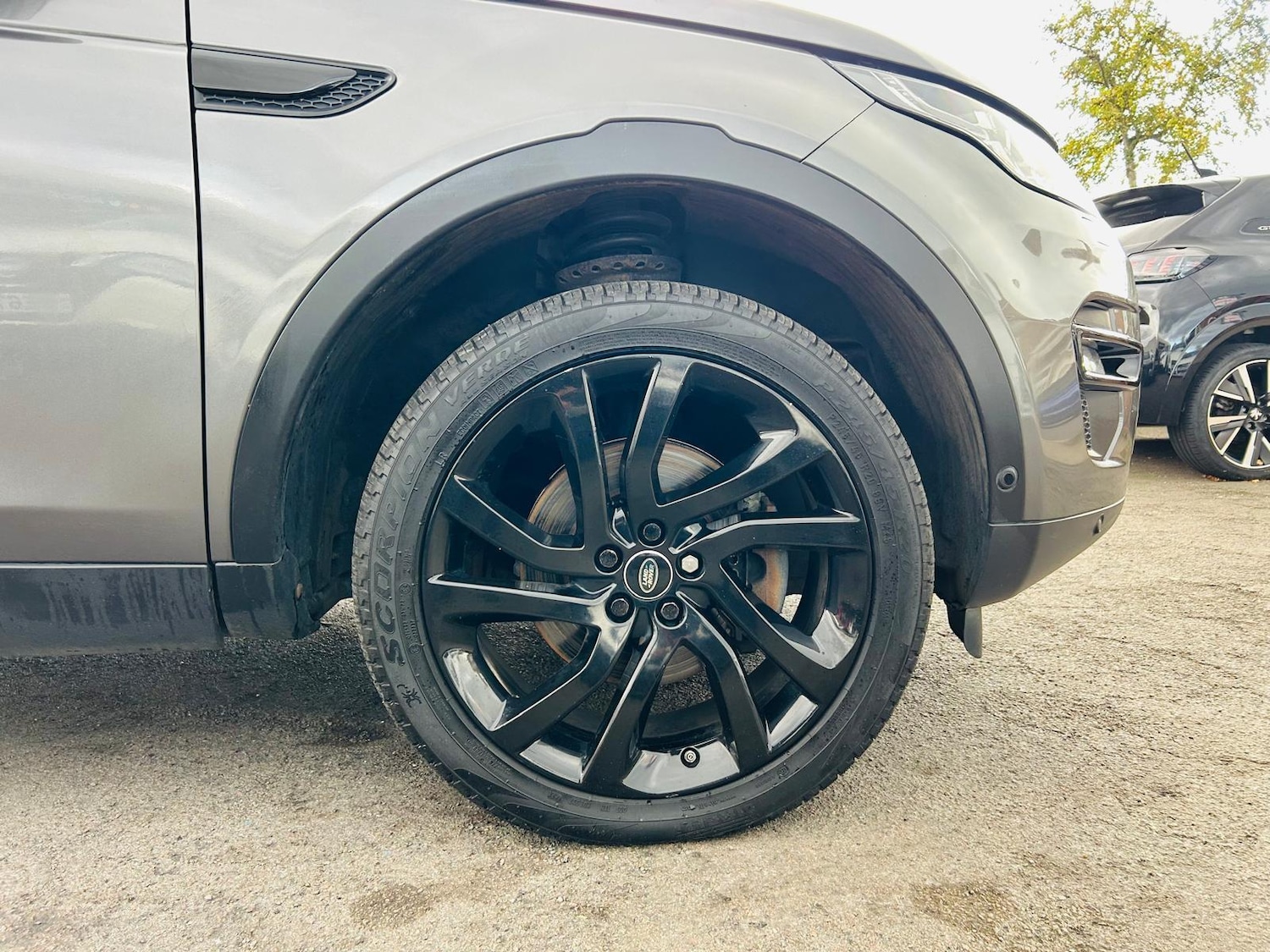 Used Land Rover Discovery Sport 2015 for sale - 76377637: Photo 14