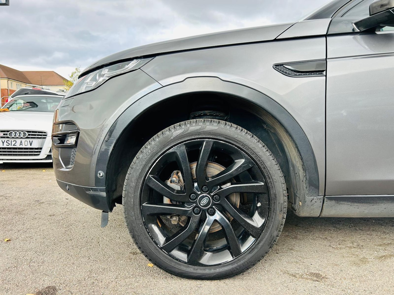 Used Land Rover Discovery Sport 2015 for sale - 76377637: Photo 15