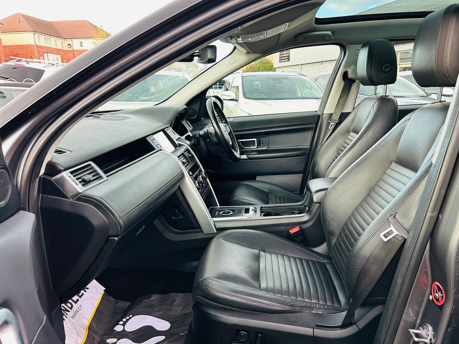 Used Land Rover Discovery Sport 2015 for sale - 76377637: Photo 21