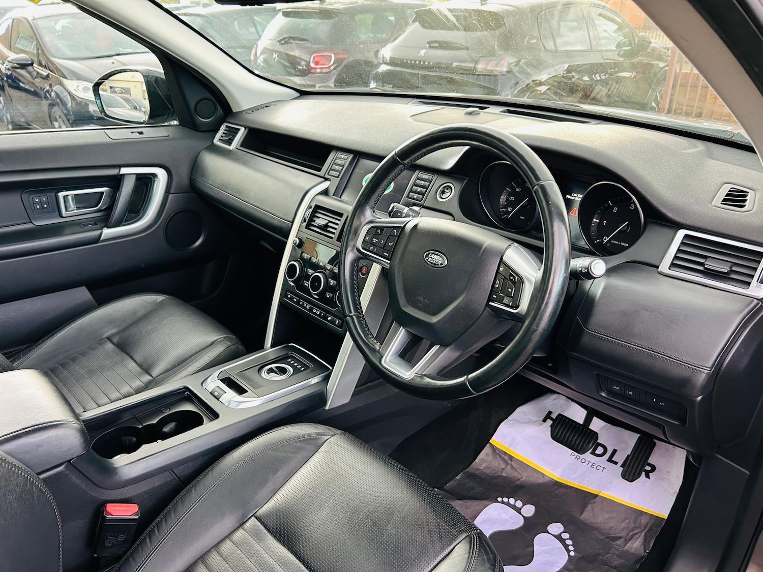 Used Land Rover Discovery Sport 2015 for sale - 76377637: Photo 26