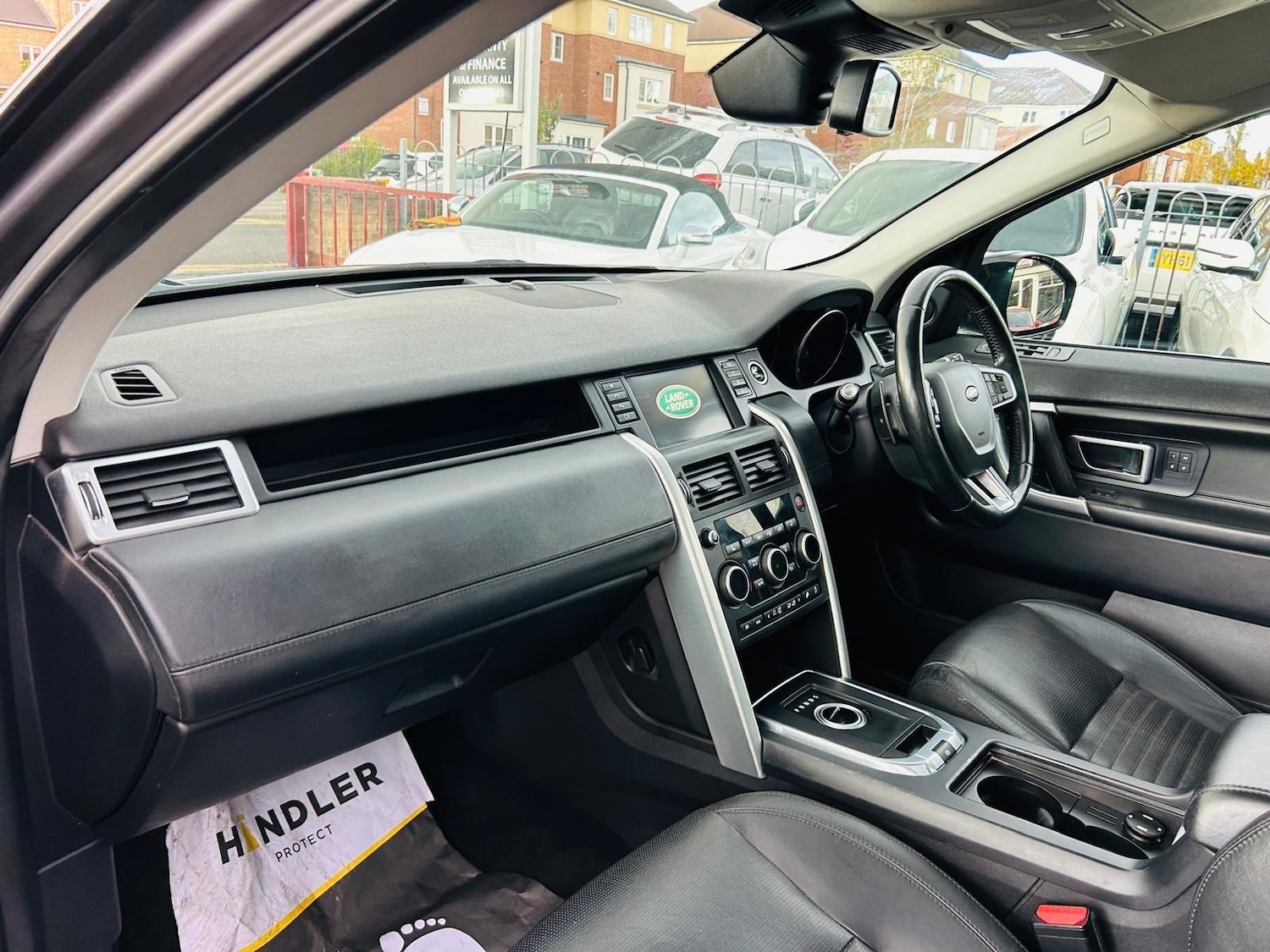Used Land Rover Discovery Sport 2015 for sale - 76377637: Photo 27