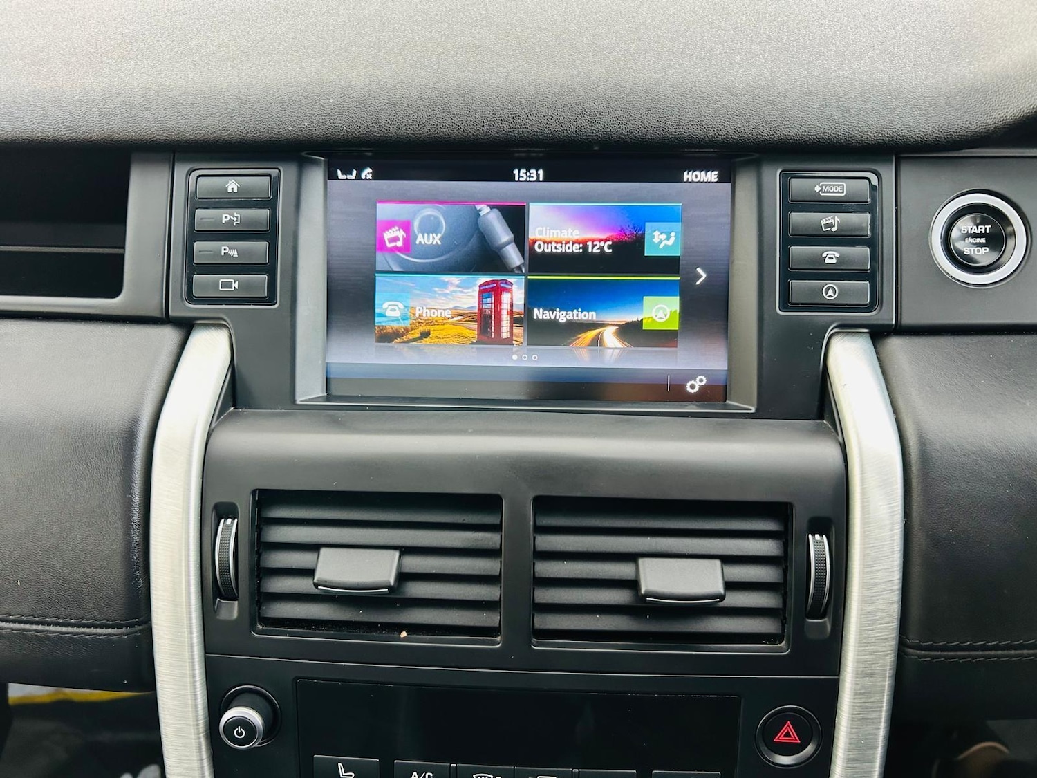 Used Land Rover Discovery Sport 2015 for sale - 76377637: Photo 31