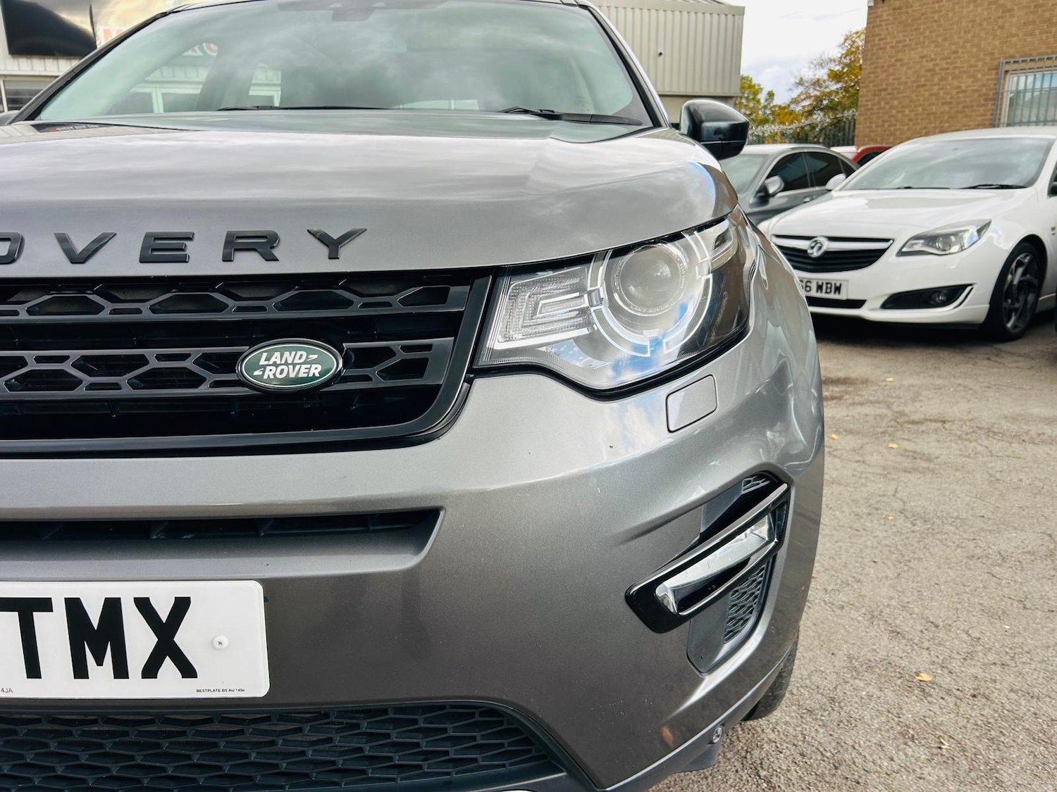 Used Land Rover Discovery Sport 2015 for sale - 76377637: Photo 8