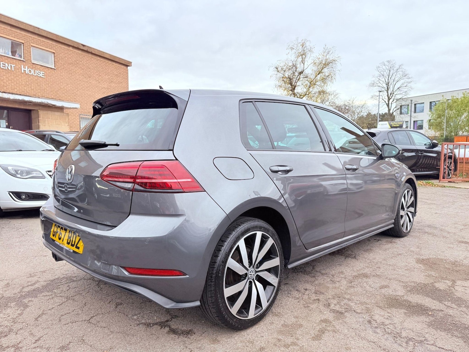 Used Volkswagen Golf 2017 for sale - 76597041: Photo 15