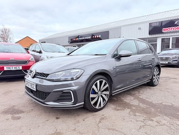 Used Volkswagen Golf 2017 for sale - 76597041: Photo