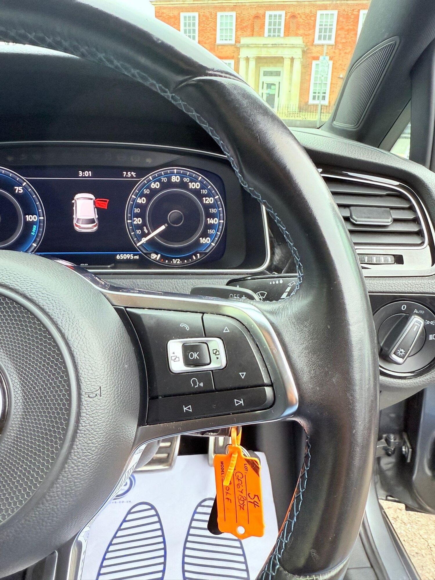 Used Volkswagen Golf 2017 for sale - 76597041: Photo 26