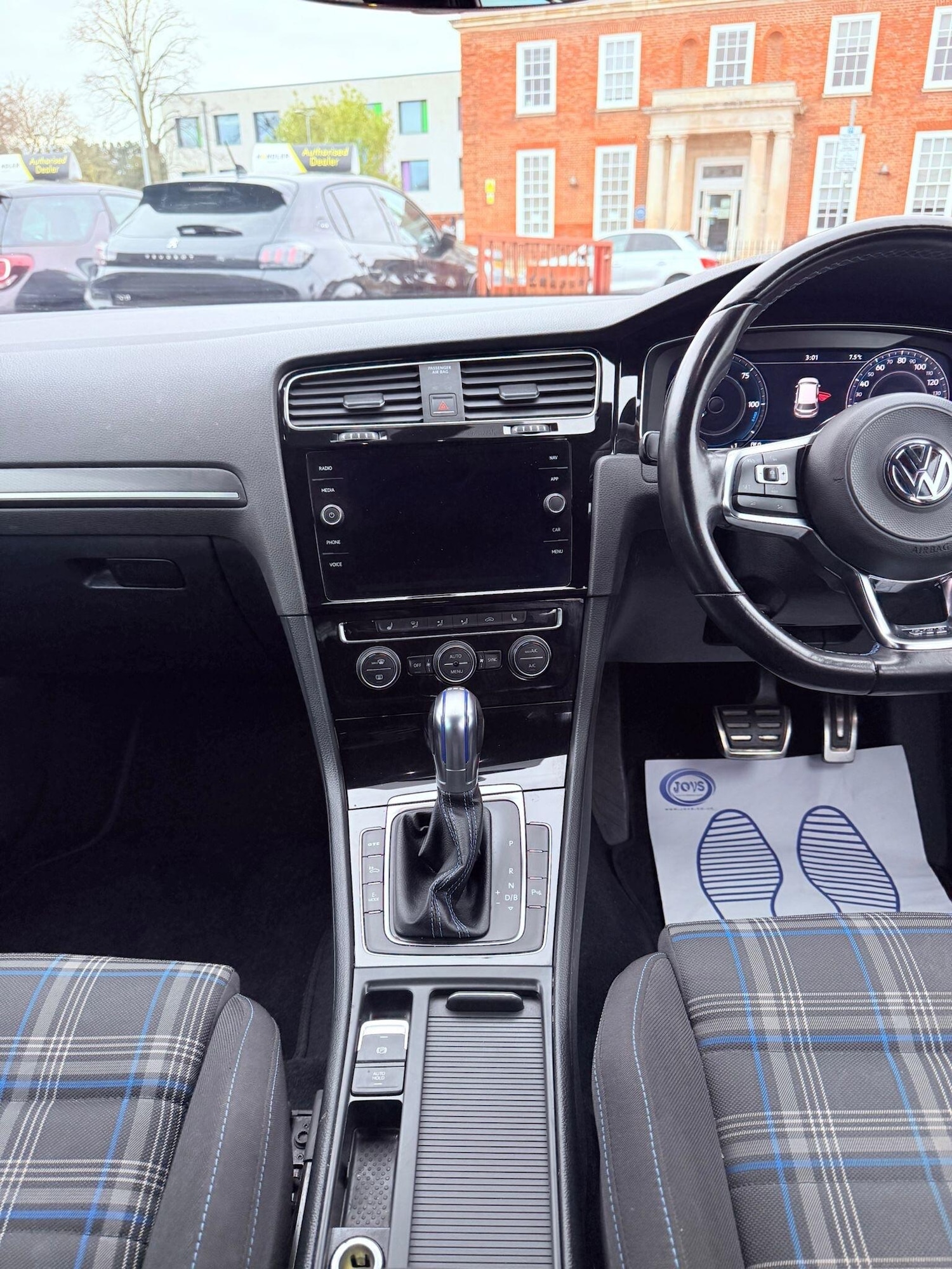 Used Volkswagen Golf 2017 for sale - 76597041: Photo 34