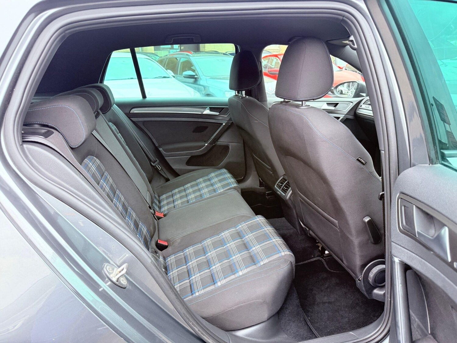 Used Volkswagen Golf 2017 for sale - 76597041: Photo 45