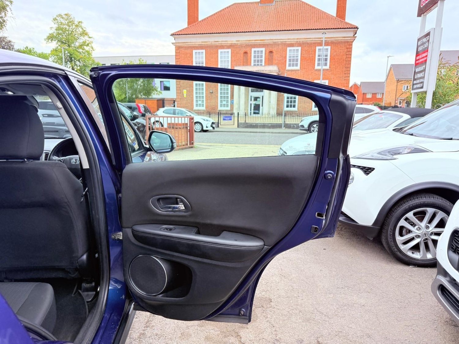 Used Honda HR-V 2016 for sale - 76020515: Photo 47
