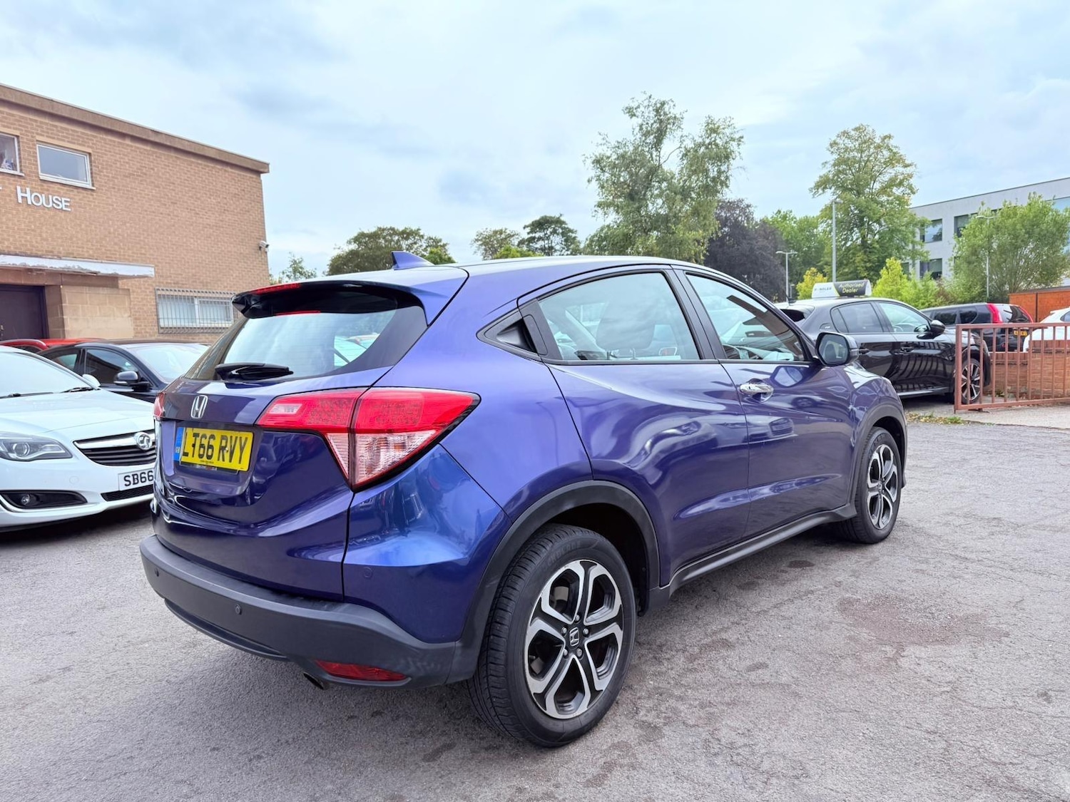 Used Honda HR-V 2016 for sale - 76020515: Photo 5
