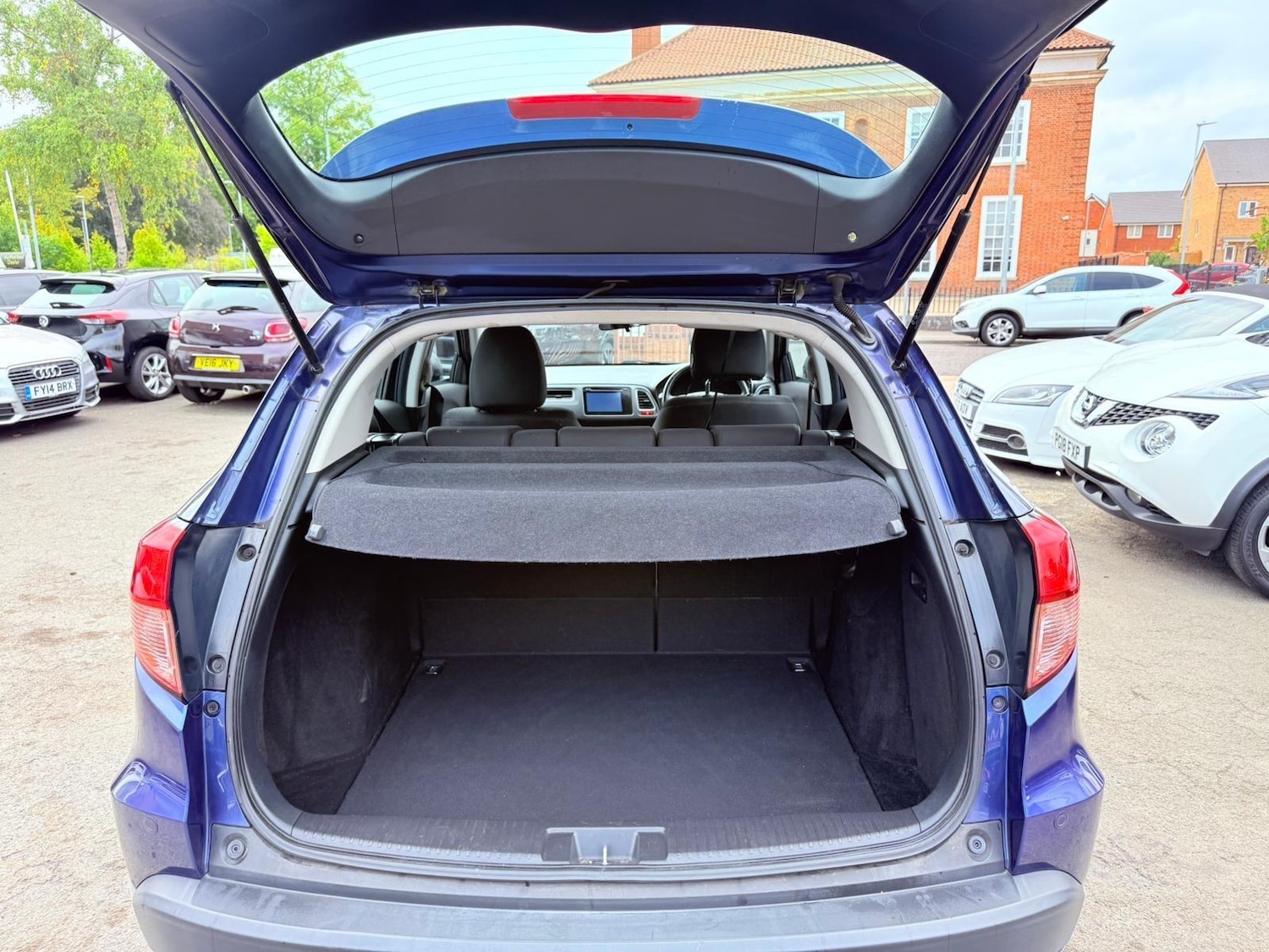 Used Honda HR-V 2016 for sale - 76020515: Photo 52