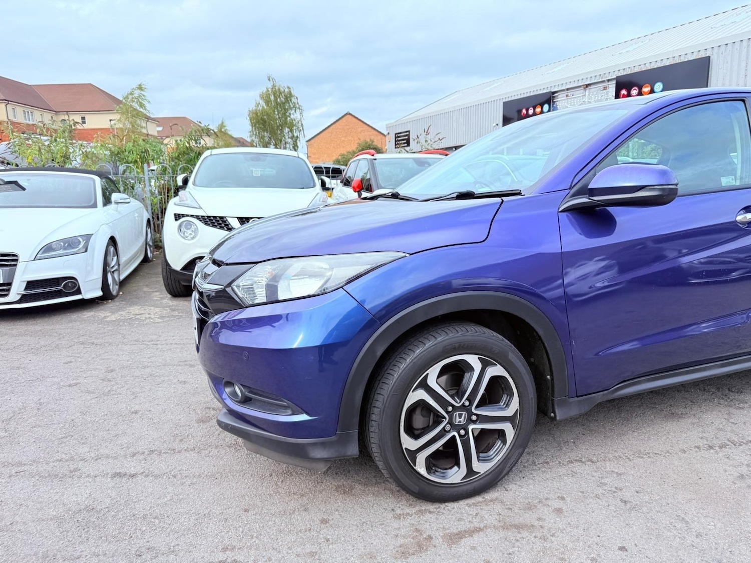 Used Honda HR-V 2016 for sale - 76020515: Photo 8