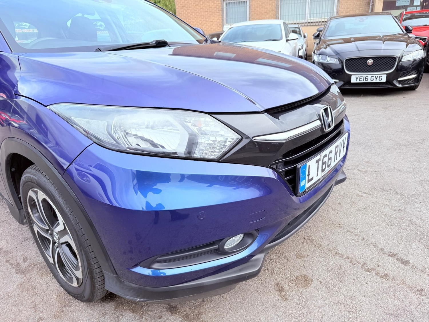 Used Honda HR-V 2016 for sale - 76020515: Photo 9
