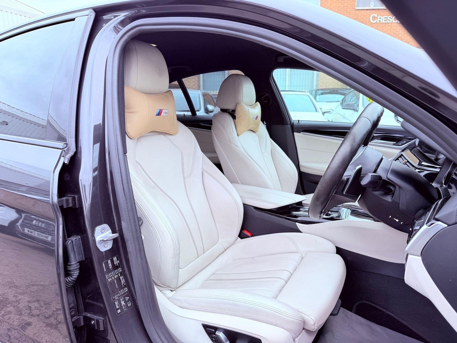 Used BMW 5 Series 2017 for sale - 77633036: Photo 30