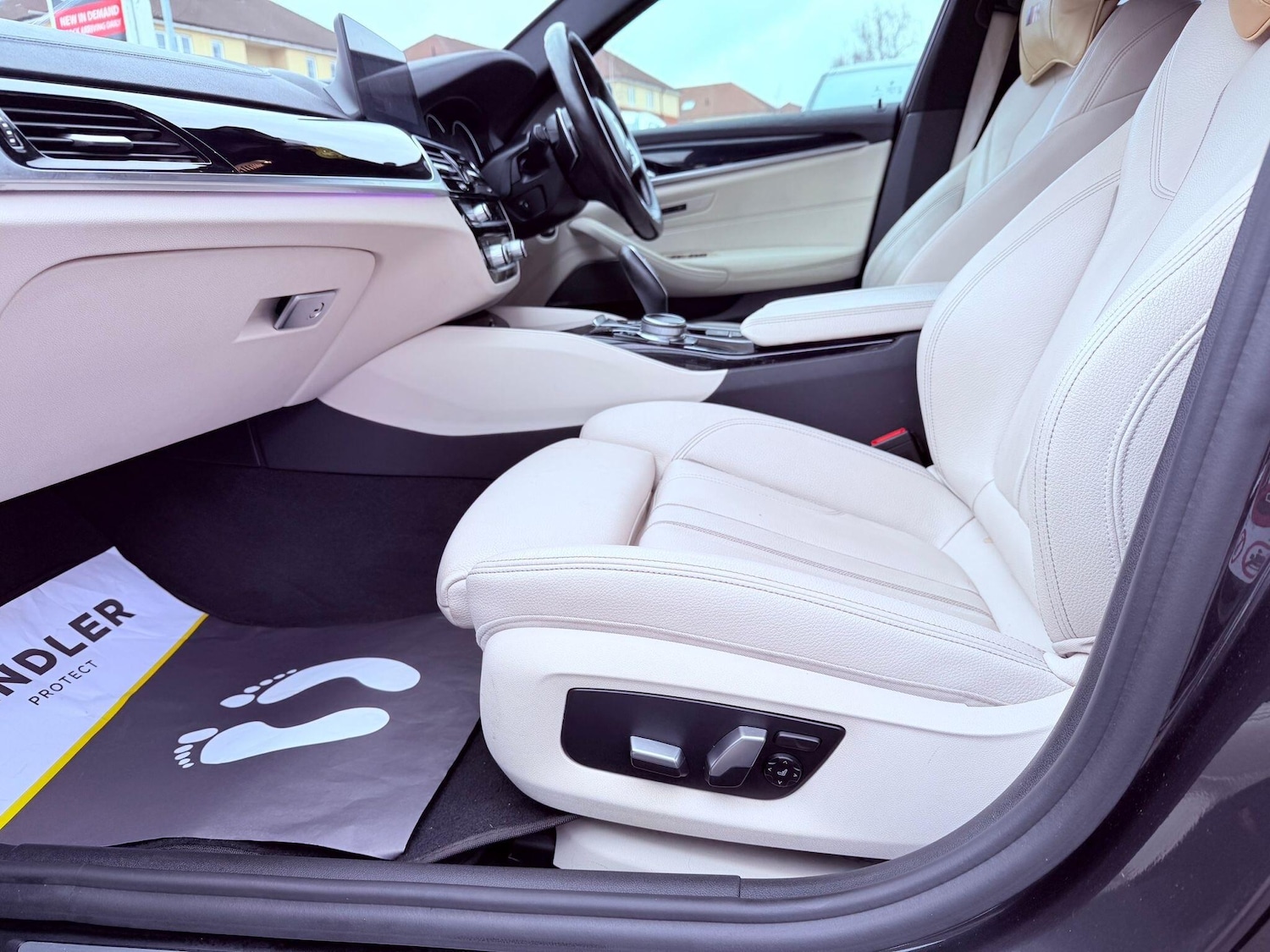 Used BMW 5 Series 2017 for sale - 77633036: Photo 33