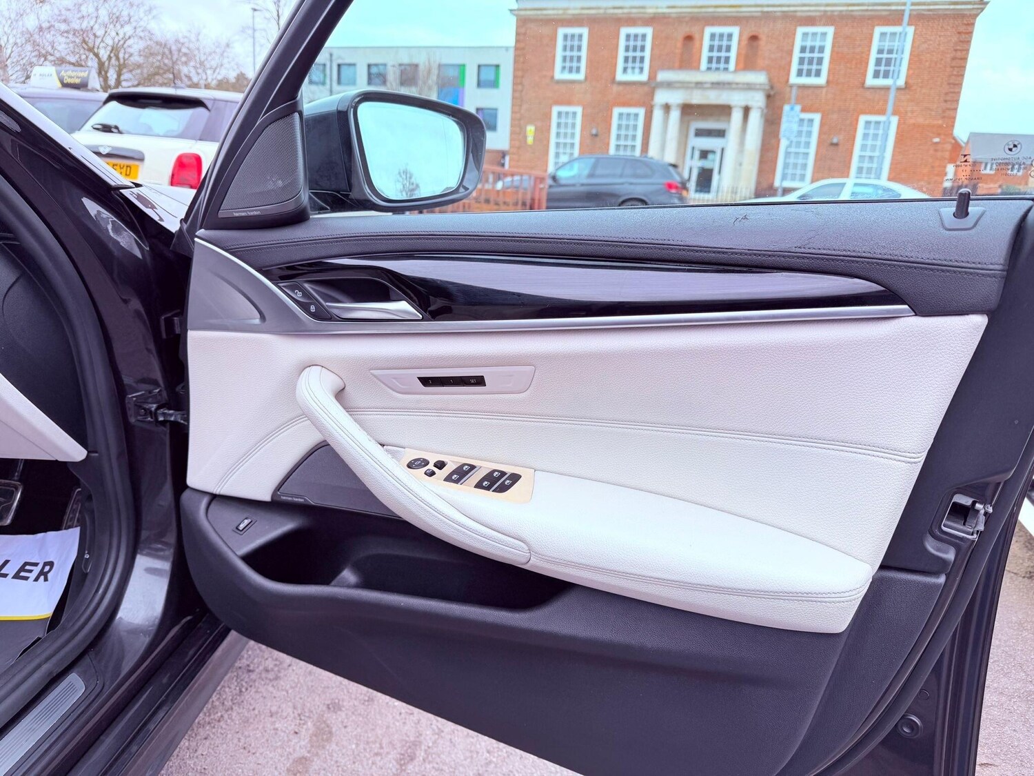 Used BMW 5 Series 2017 for sale - 77633036: Photo 51