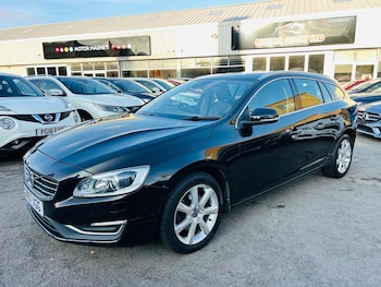 Used Volvo V60 2017 for sale - 76247248: Photo