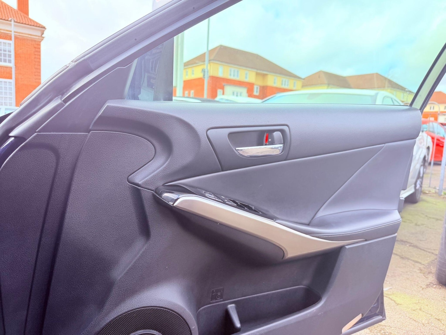 Used Lexus IS 2015 for sale - 77710104: Photo 37