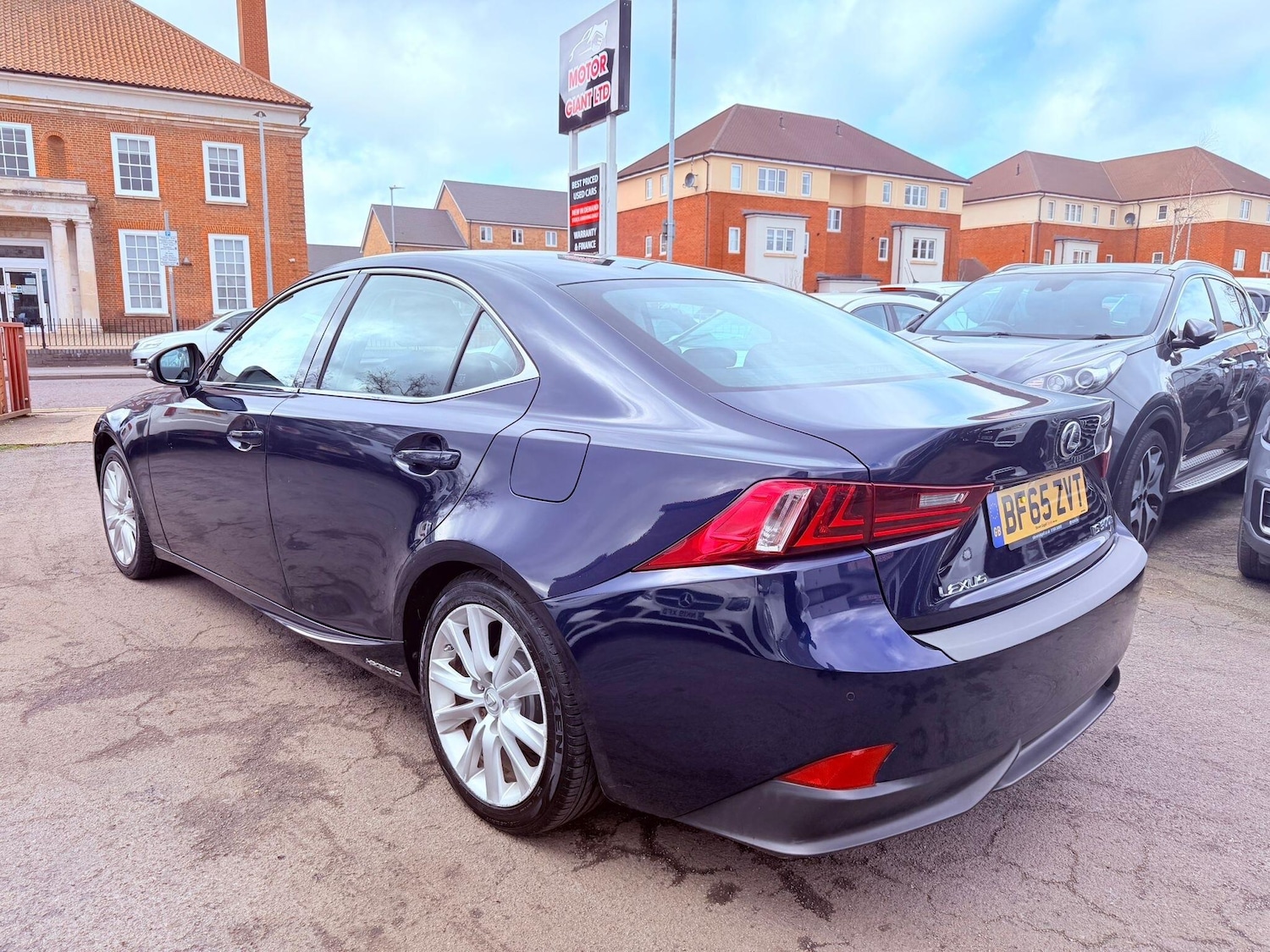 Used Lexus IS 2015 for sale - 77710104: Photo 5