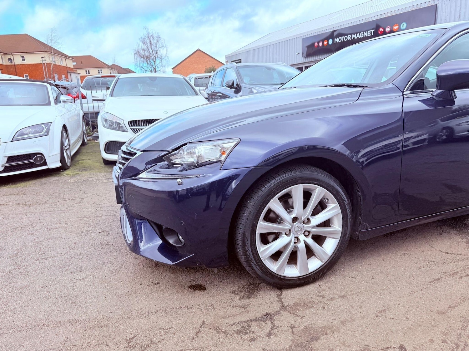 Used Lexus IS 2015 for sale - 77710104: Photo 8