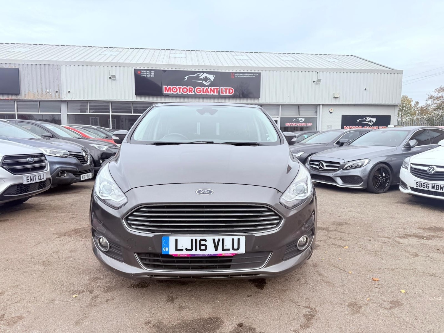 Used Ford S-Max 2016 for sale - 76527998: Photo 3