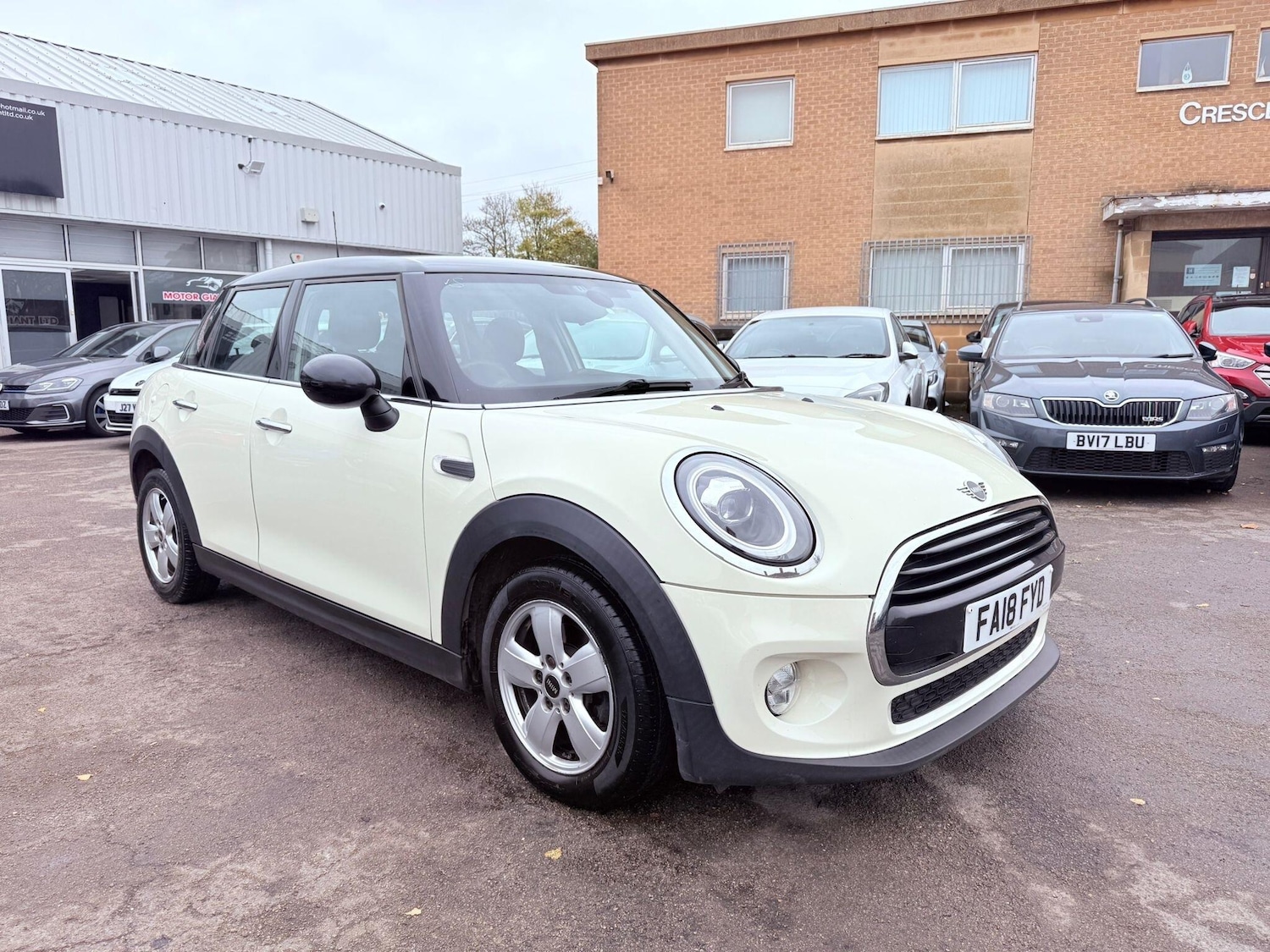 Used MINI Hatch for sale - 76727801: Photo 2