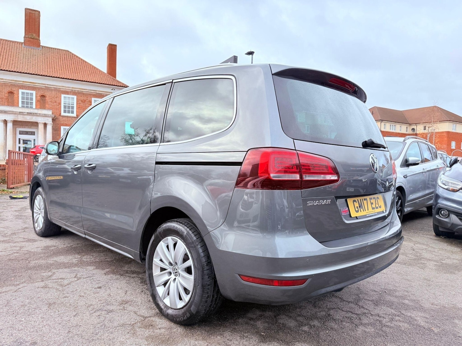 Used Volkswagen Sharan 2017 for sale - 76632708: Photo 10