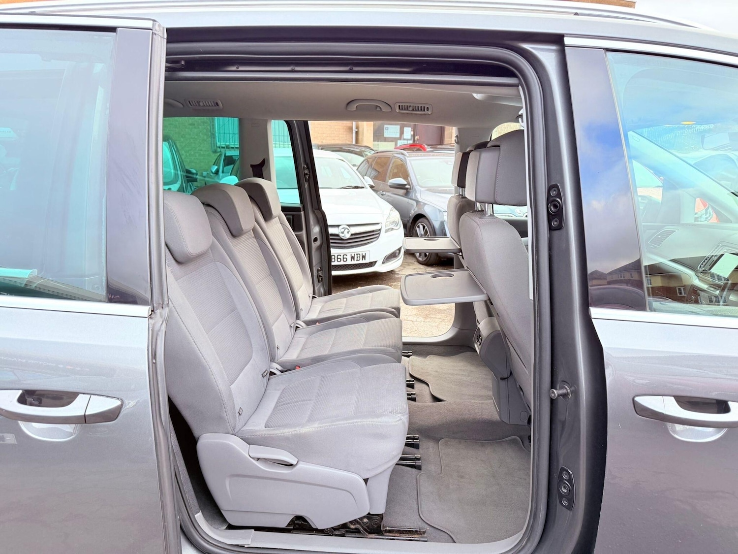 Used Volkswagen Sharan 2017 for sale - 76632708: Photo 43