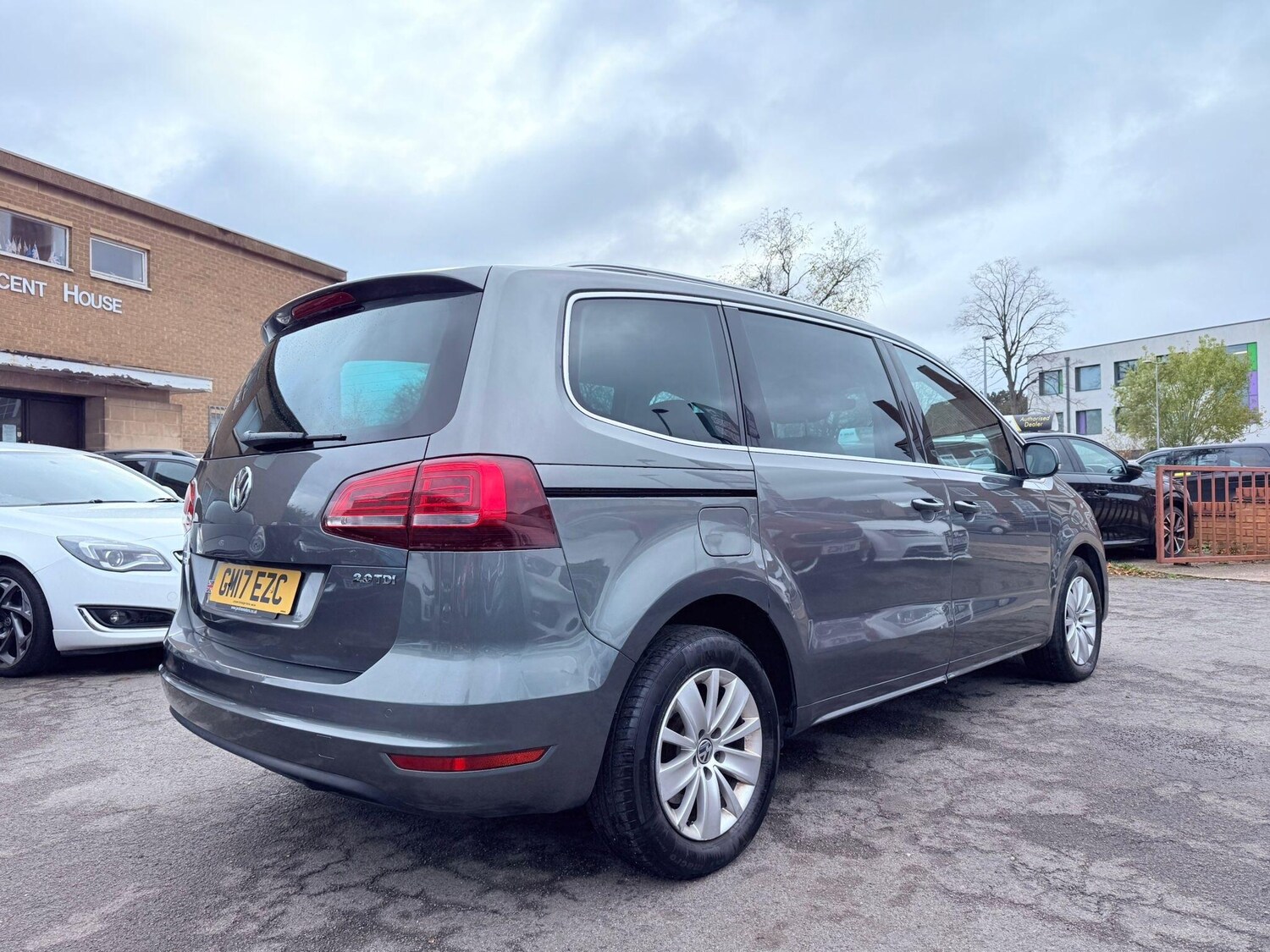 Used Volkswagen Sharan 2017 for sale - 76632708: Photo 5