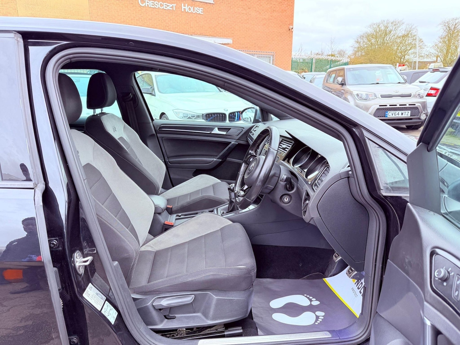 Used Volkswagen Golf 2015 for sale - 77633515: Photo 25