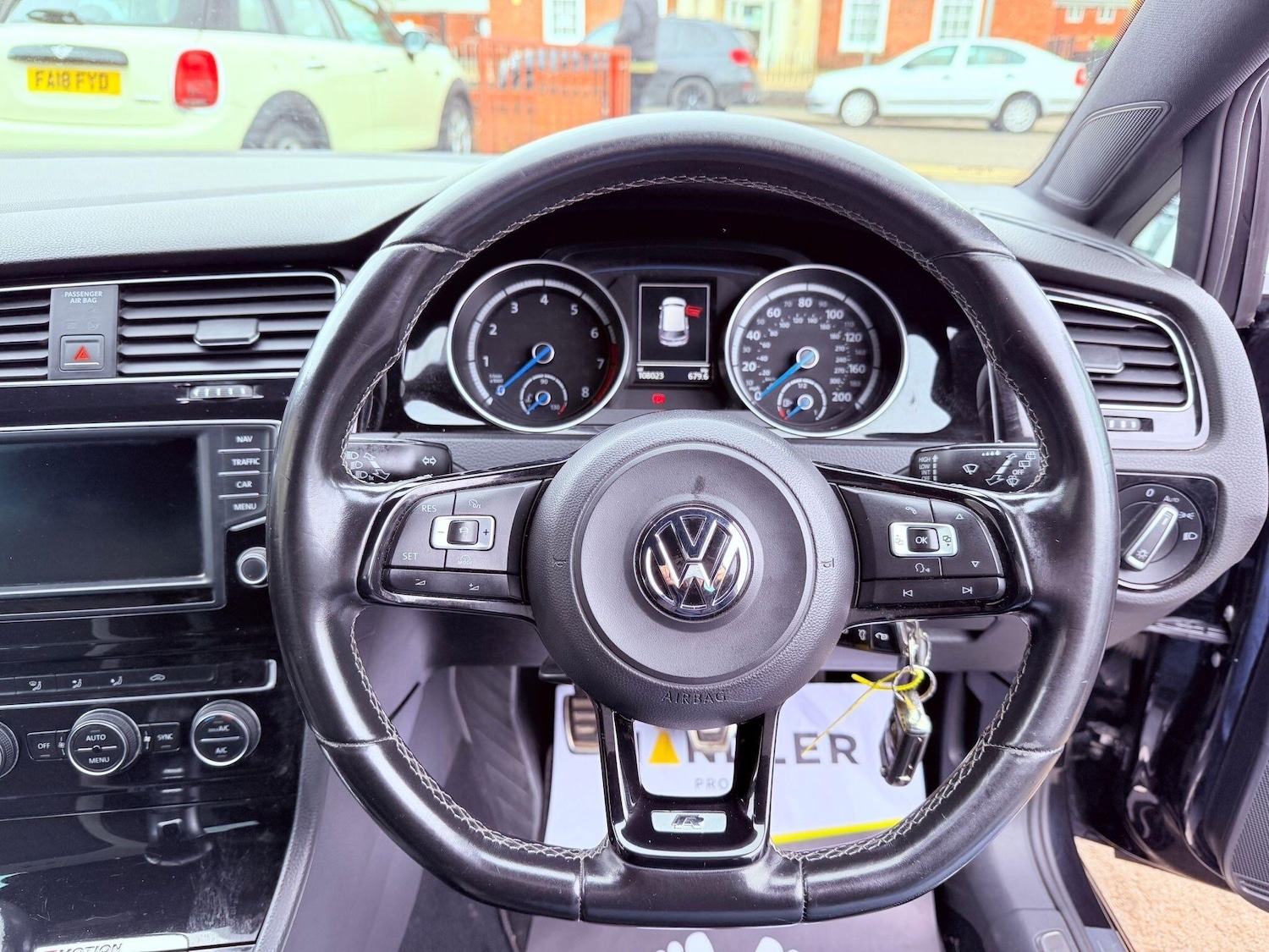 Used Volkswagen Golf 2015 for sale - 77633515: Photo 31