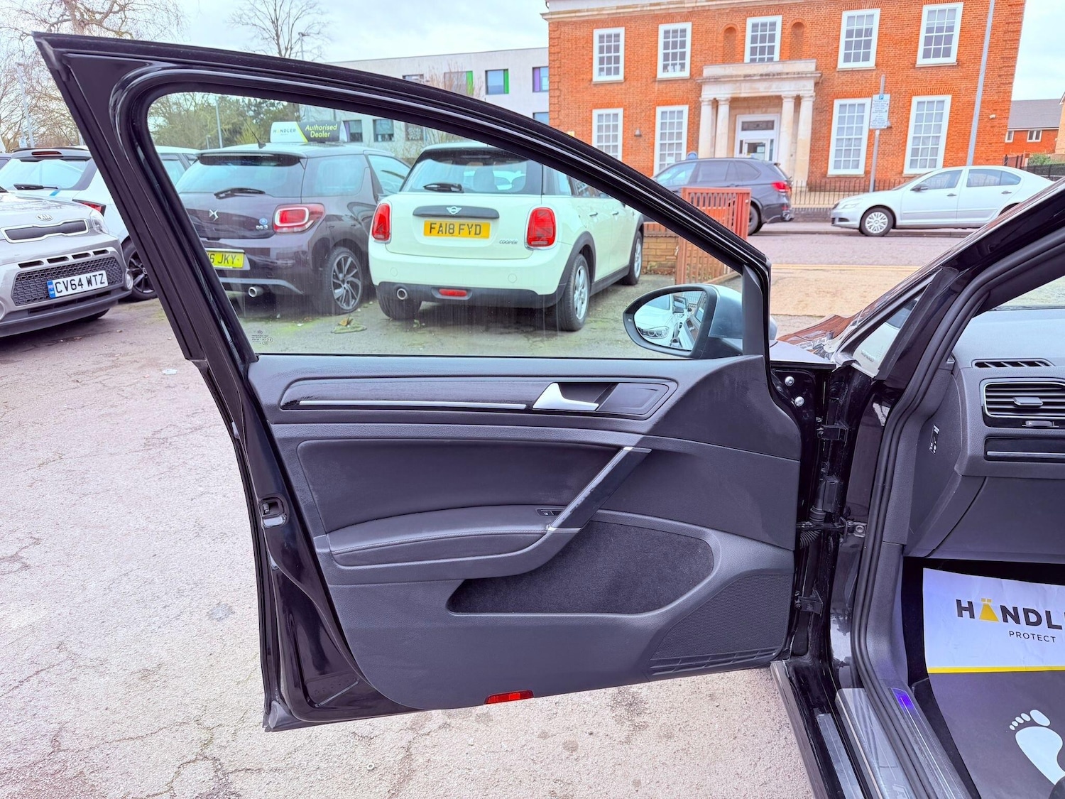 Used Volkswagen Golf 2015 for sale - 77633515: Photo 50