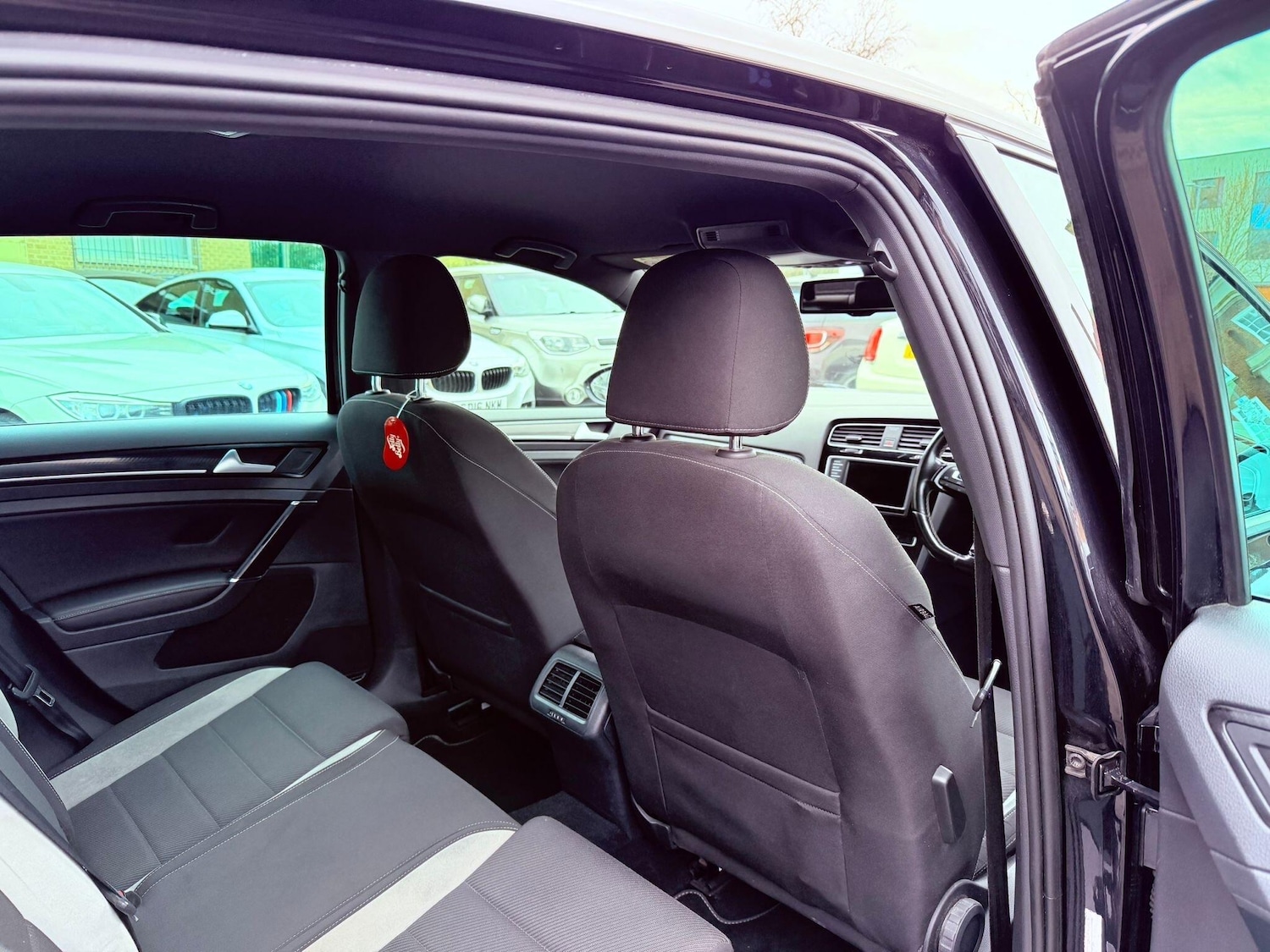 Used Volkswagen Golf 2015 for sale - 77633515: Photo 53