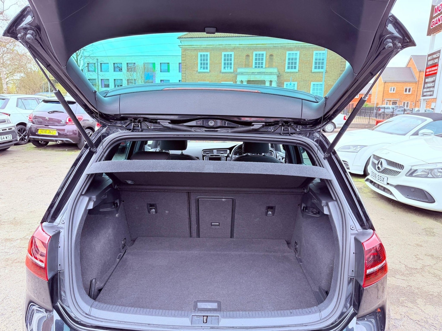 Used Volkswagen Golf 2015 for sale - 77633515: Photo 57