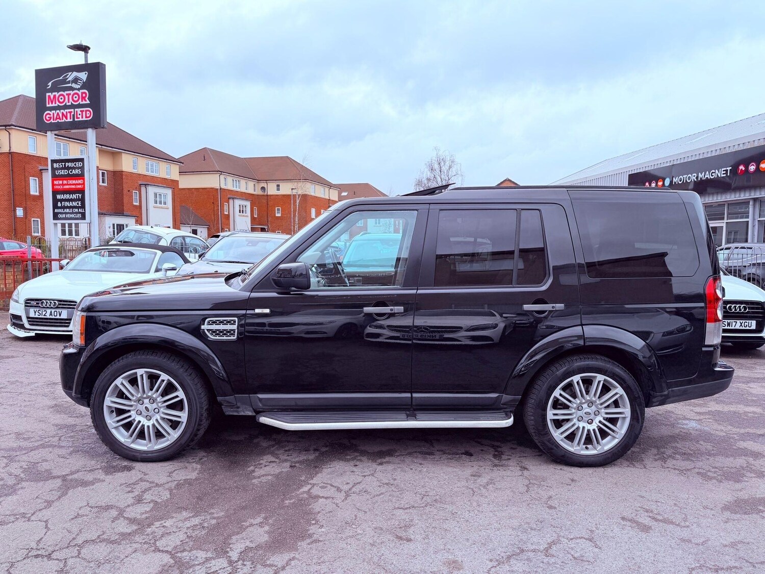 Used Land Rover Discovery 4 for sale - 77484179: Photo 27