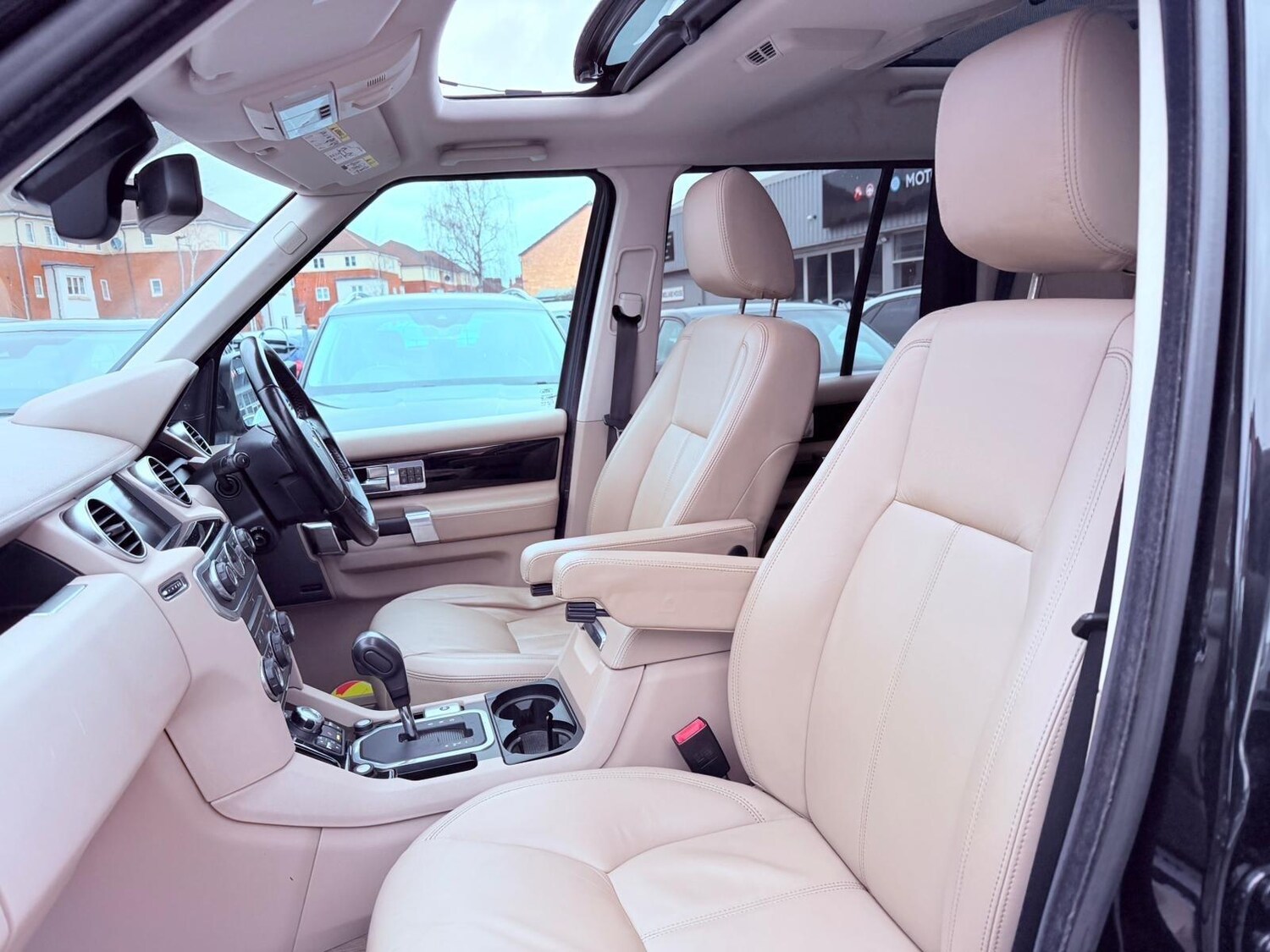 Used Land Rover Discovery 4 for sale - 77484179: Photo 32