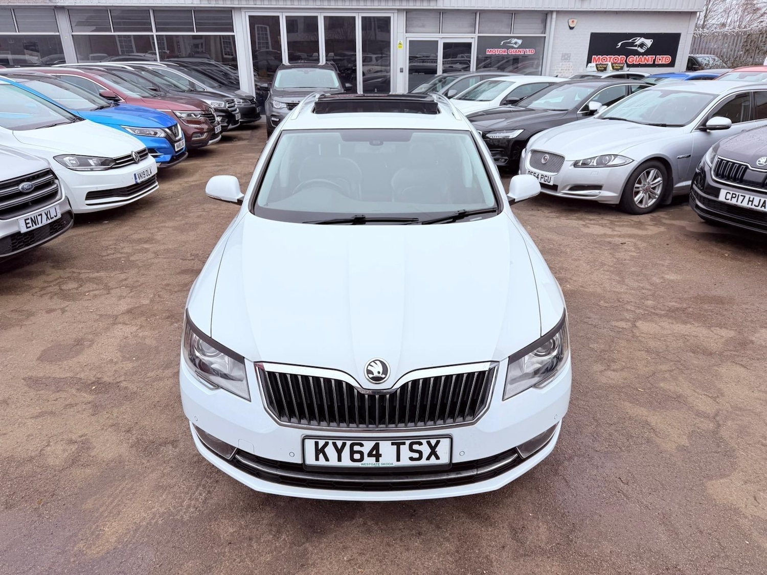 Used Skoda Superb 2015 for sale - 77131789: Photo 12