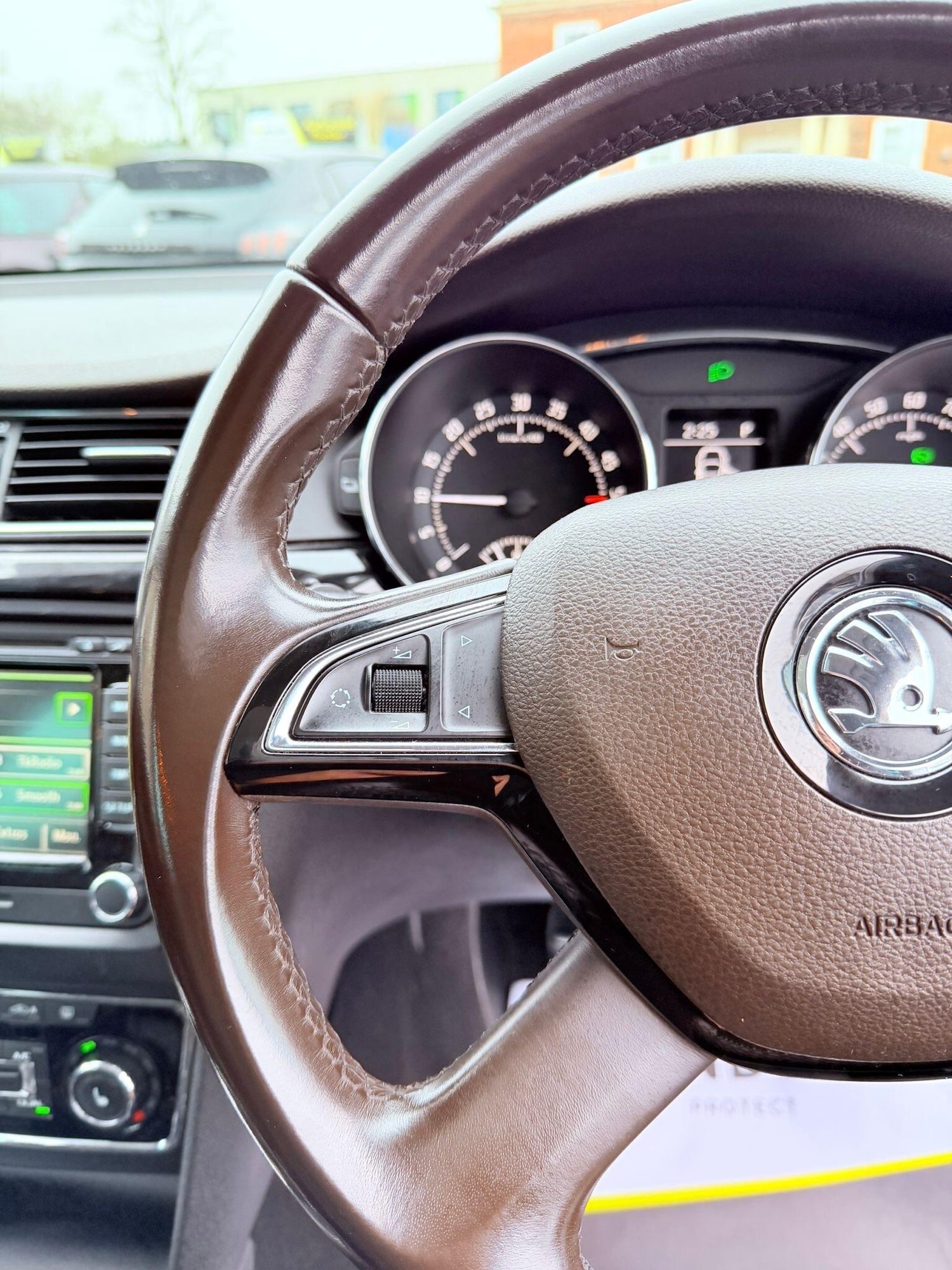 Used Skoda Superb 2015 for sale - 77131789: Photo 33