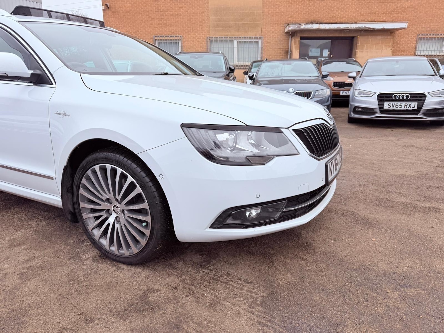 Used Skoda Superb 2015 for sale - 77131789: Photo 7