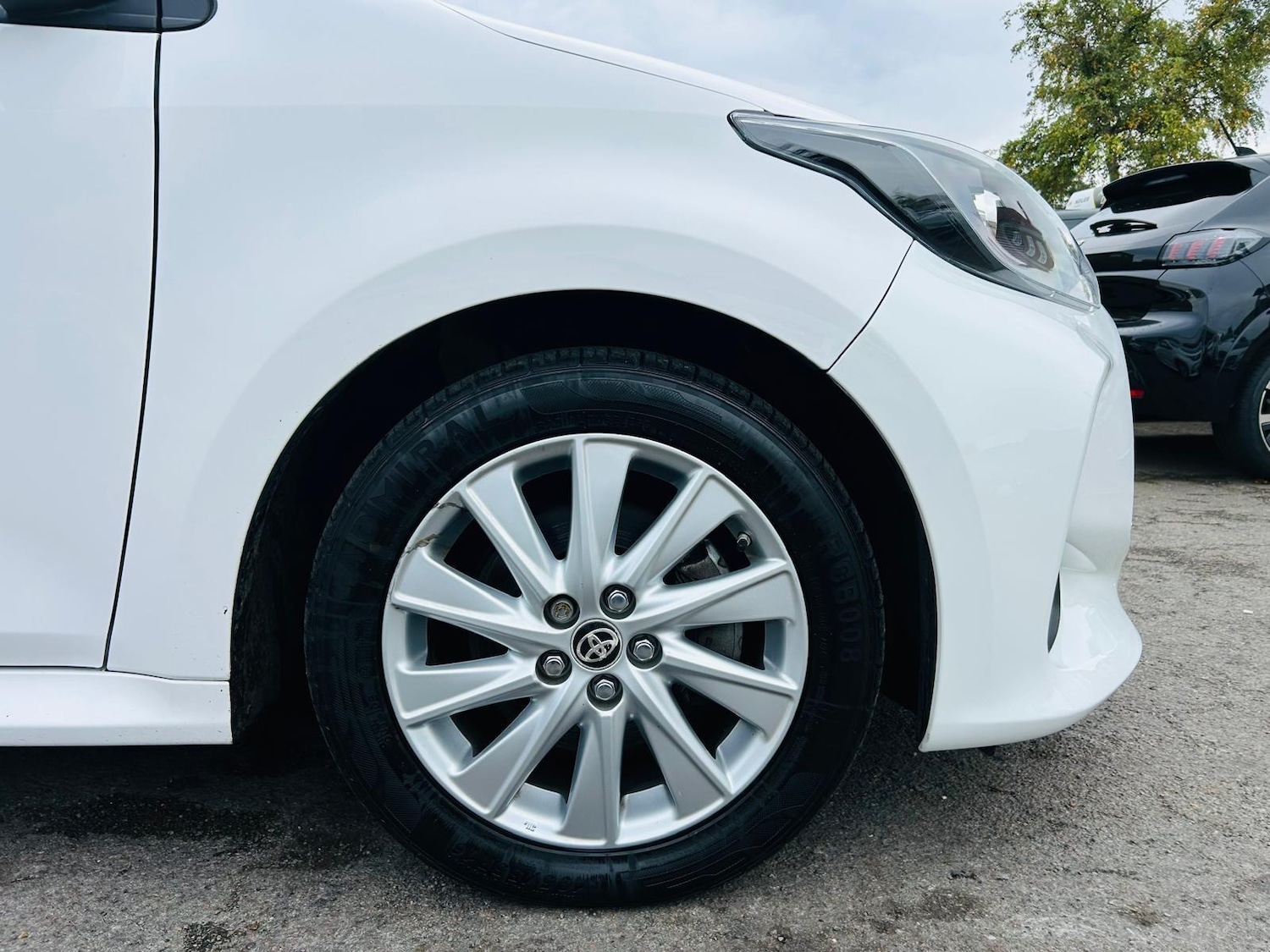 Used Toyota Yaris 2022 for sale - 76137052: Photo 15
