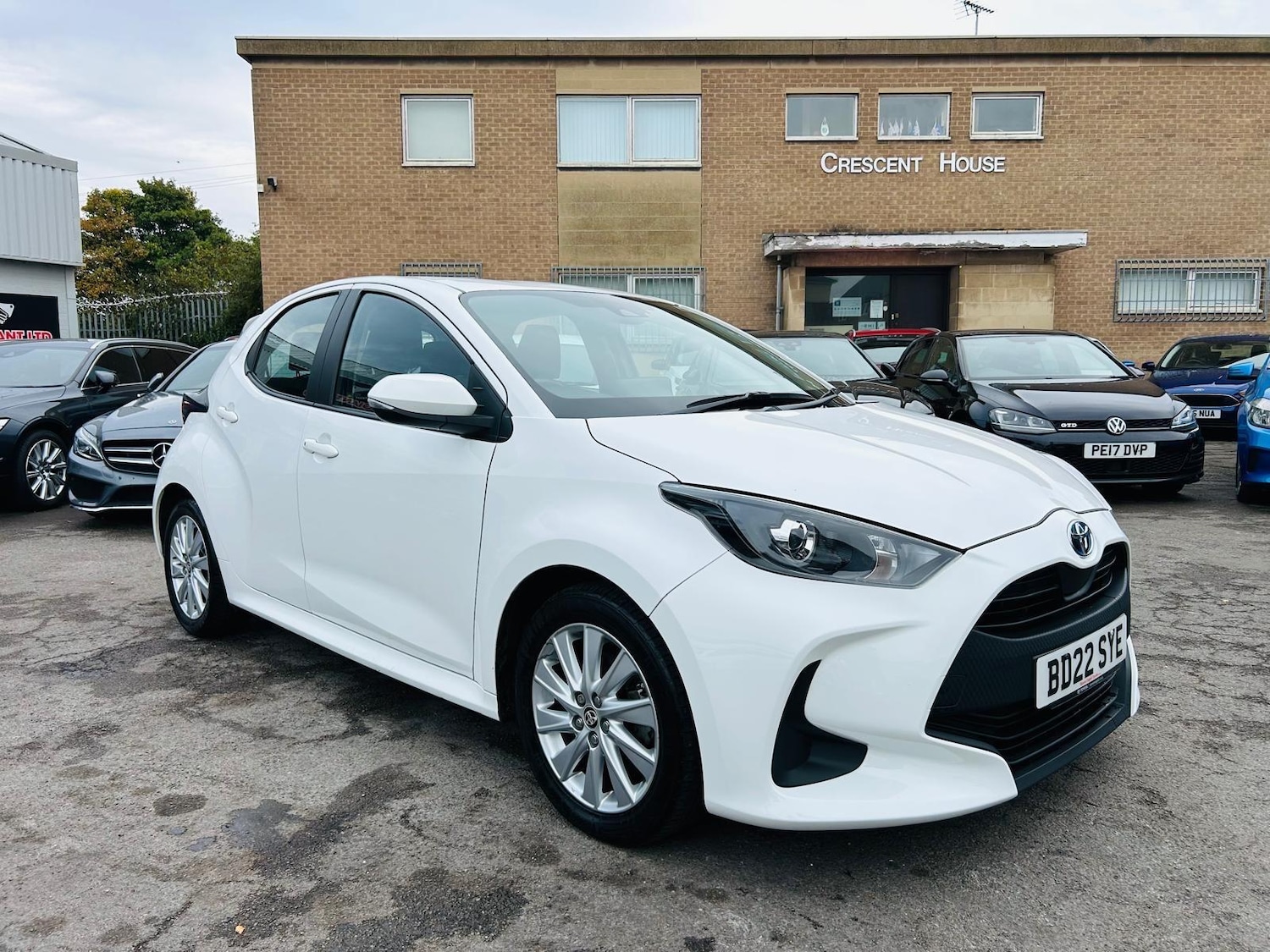 Used Toyota Yaris 2022 for sale - 76137052: Photo 2