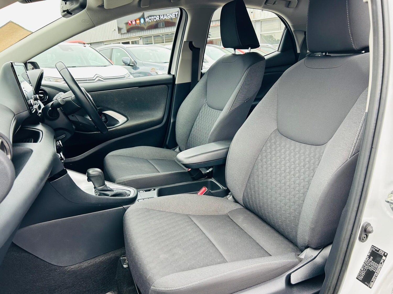 Used Toyota Yaris 2022 for sale - 76137052: Photo 24
