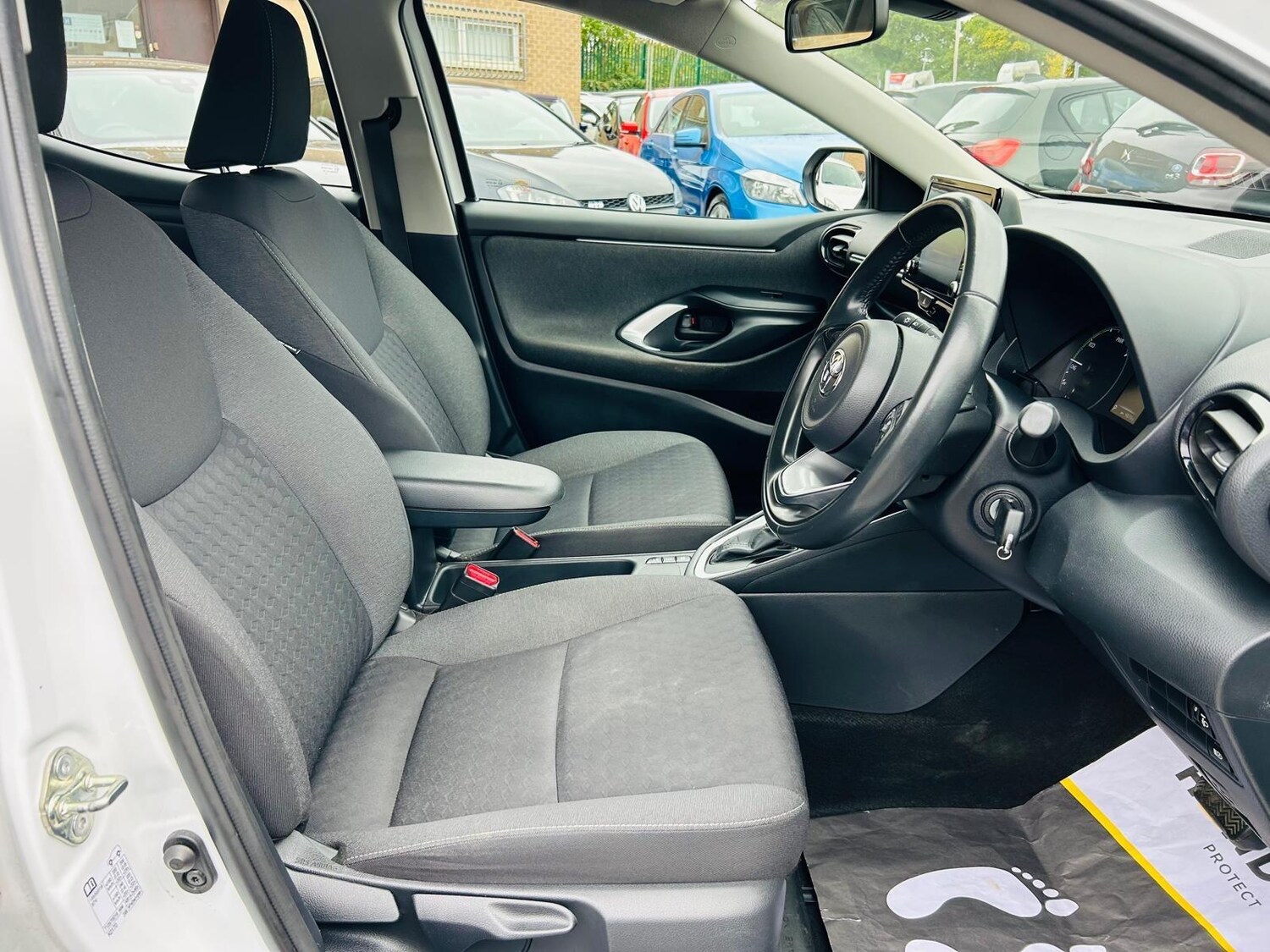 Used Toyota Yaris 2022 for sale - 76137052: Photo 25