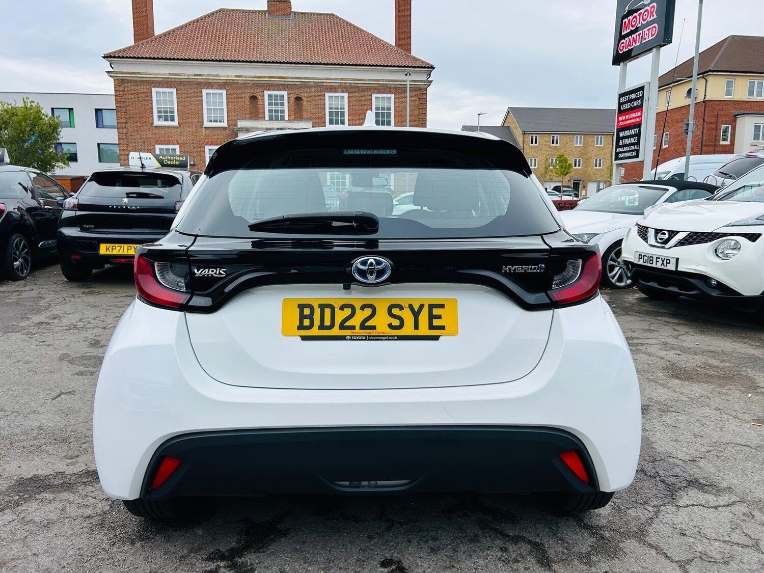 Used Toyota Yaris 2022 for sale - 76137052: Photo 6