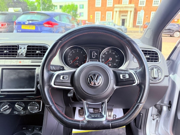 Used Volkswagen Polo 2015 for sale - 75659029: Photo 28
