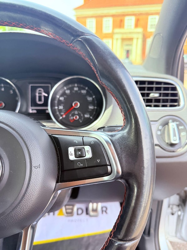 Used Volkswagen Polo 2015 for sale - 75659029: Photo 30