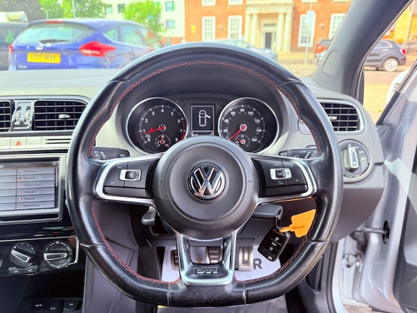 Used Volkswagen Polo 2015 for sale - 75659029: Photo 31