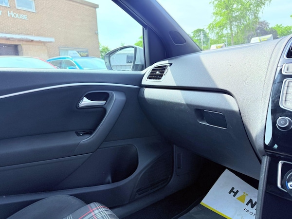 Used Volkswagen Polo 2015 for sale - 75659029: Photo 39
