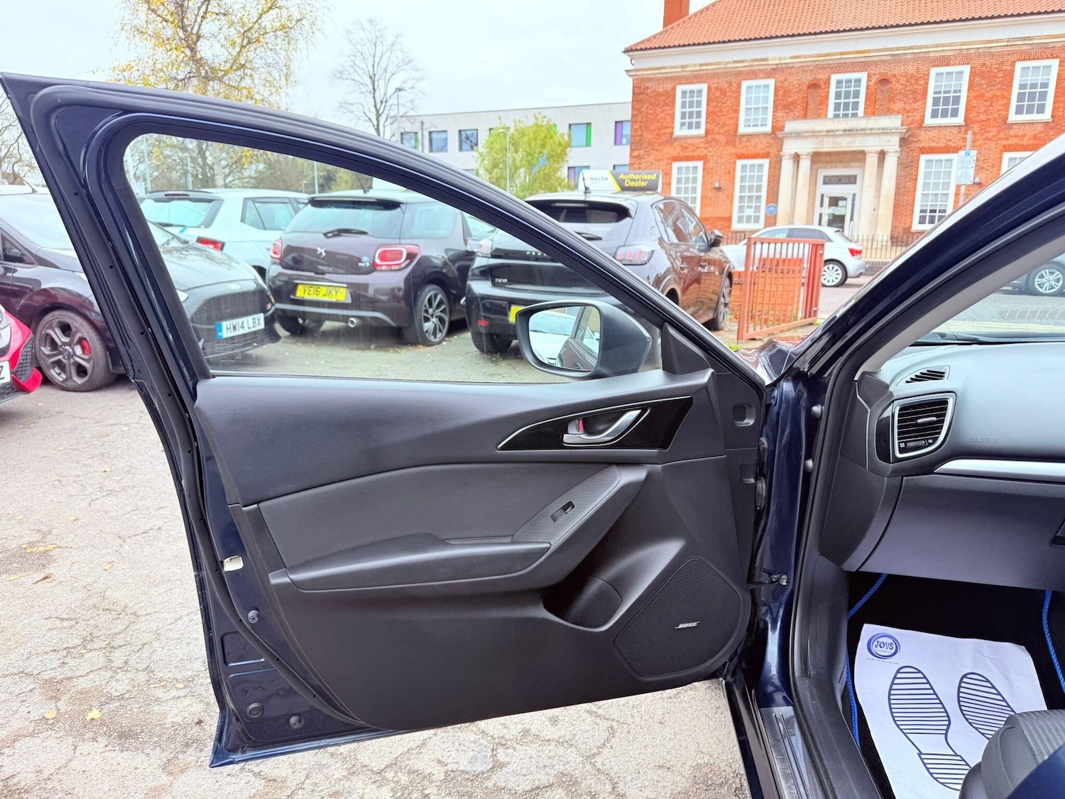 Used Mazda Mazda3 2015 for sale - 76597197: Photo 38