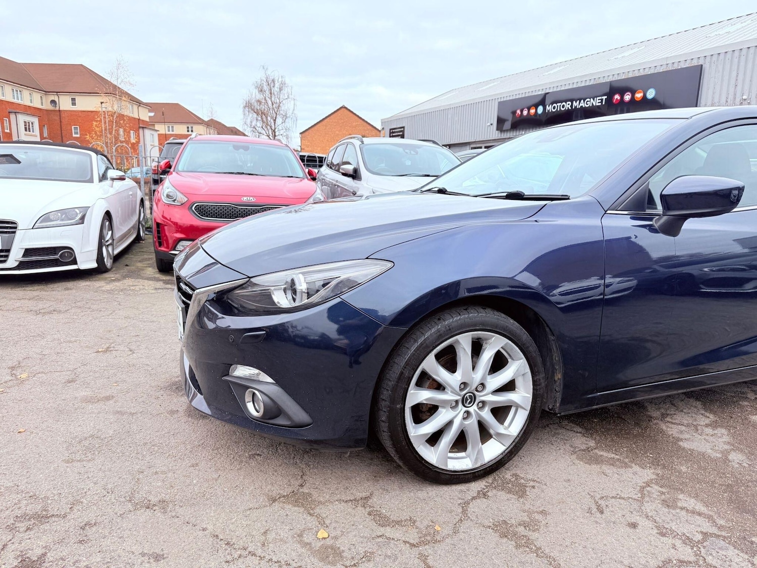 Used Mazda Mazda3 2015 for sale - 76597197: Photo 8